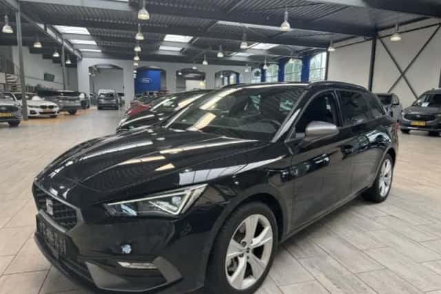 SEAT Leon (2025) thumbnail 1