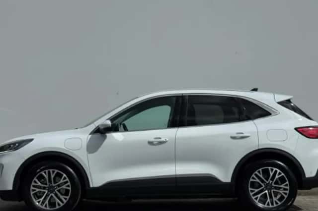 Ford Kuga (2020) thumbnail 2