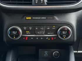 Ford Kuga (2020) thumbnail 16