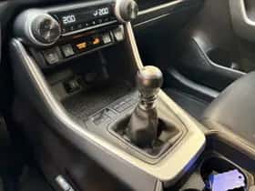 Toyota RAV4 (2020) thumbnail 16
