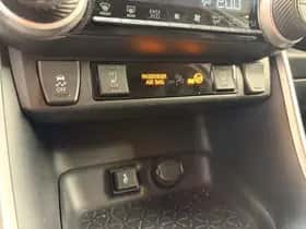 Toyota RAV4 (2020) thumbnail 17