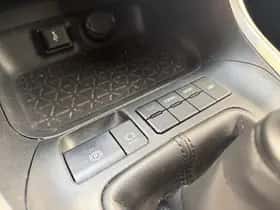 Toyota RAV4 (2020) thumbnail 18