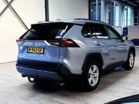 Toyota RAV4 (2020) thumbnail 5
