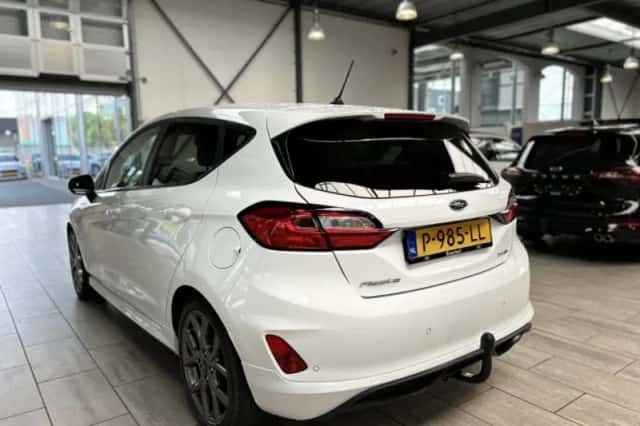 Ford Fiesta (2022) thumbnail 2