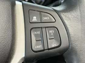 Suzuki S-Cross (2022) thumbnail 17