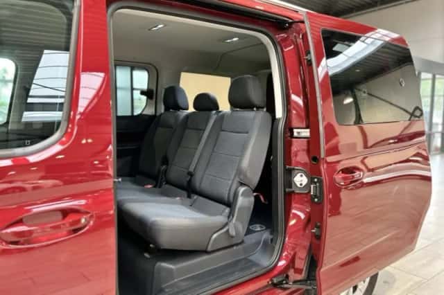 Ford Tourneo Connect (2026) thumbnail 2