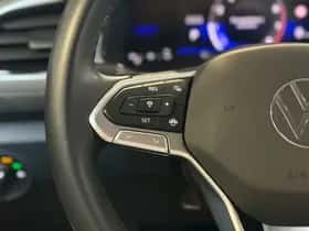 Volkswagen T-Roc (2025) thumbnail 12