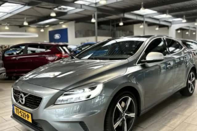 Volvo V40 (2018) thumbnail 1