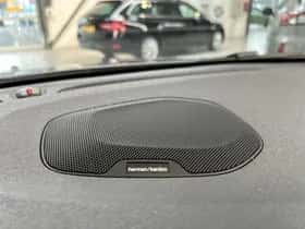 Volvo V40 (2018) thumbnail 16