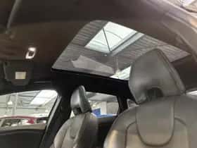 Volvo V40 (2018) thumbnail 22