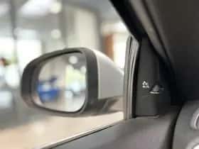 Volvo V40 (2018) thumbnail 25