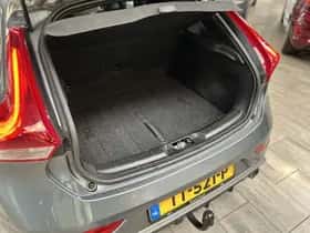 Volvo V40 (2018) thumbnail 5