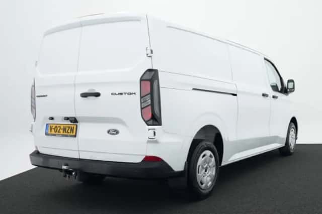 Ford Transit Custom (2024) thumbnail 4