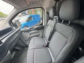 Ford Transit Custom (2024) thumbnail 10