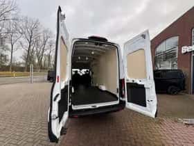 Ford Transit (2024) thumbnail 17