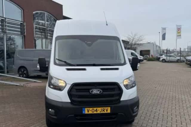 Ford Transit (2024) thumbnail 6