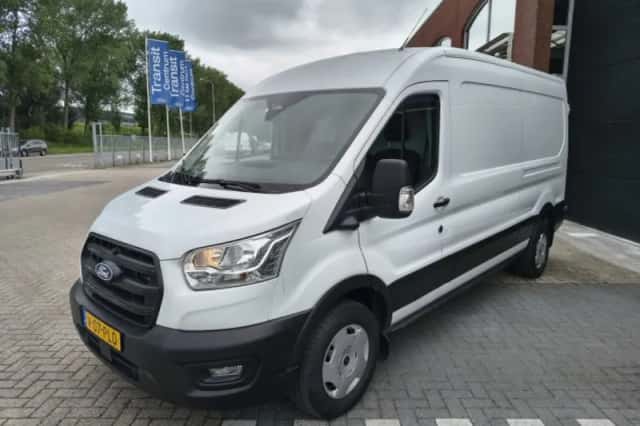 Ford Transit (2024) thumbnail 4