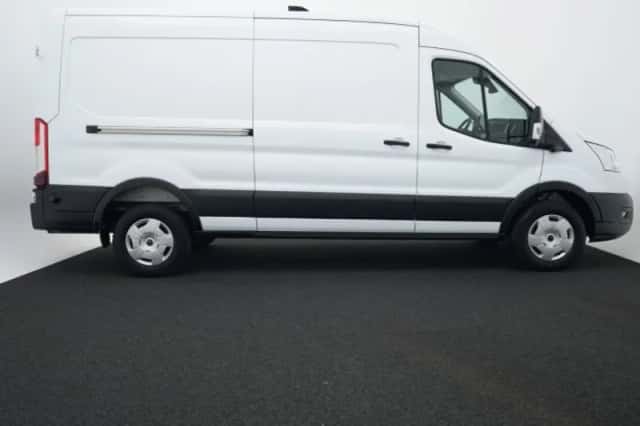 Ford Transit (2024) thumbnail 5