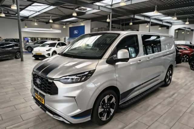Ford Transit Custom (2024) thumbnail 1