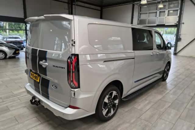 Ford Transit Custom (2024) thumbnail 4