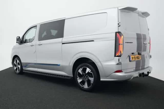 Ford Transit Custom (2024) thumbnail 2