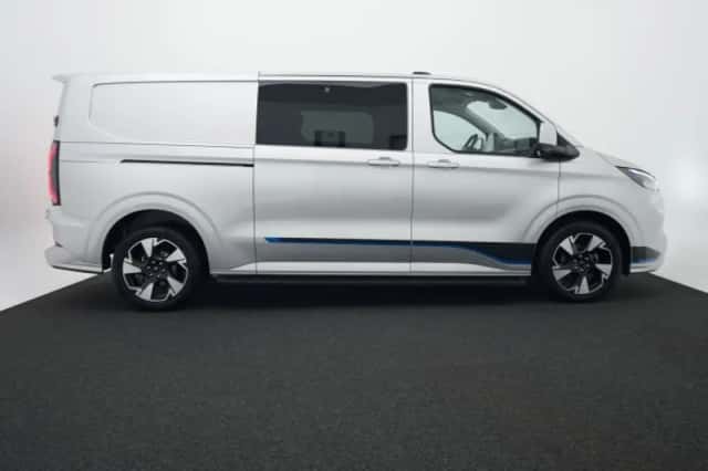 Ford Transit Custom (2024) thumbnail 5