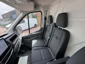 Ford Transit (2024) thumbnail 2