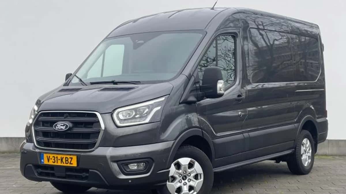 Ford Transit (2024) — foto 1