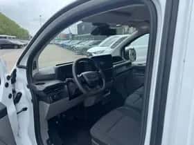 Ford Transit Custom (2024) thumbnail 4