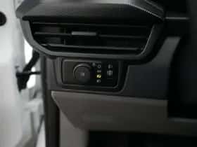Ford Transit Custom (2024) thumbnail 13