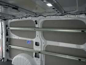Ford Transit Custom (2024) thumbnail 32