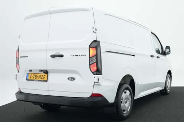 Ford Transit Custom (2024) thumbnail 4