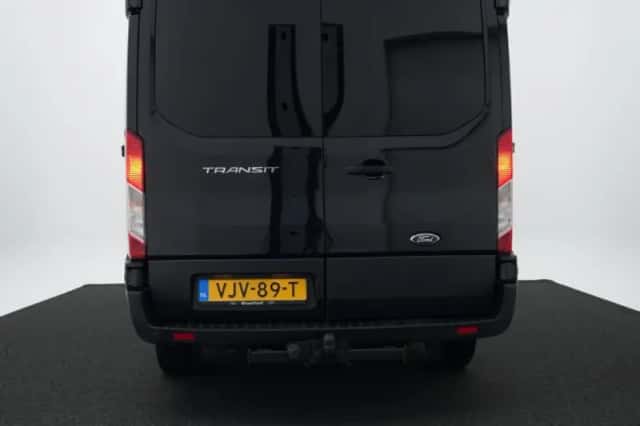 Ford Transit (2021) thumbnail 3