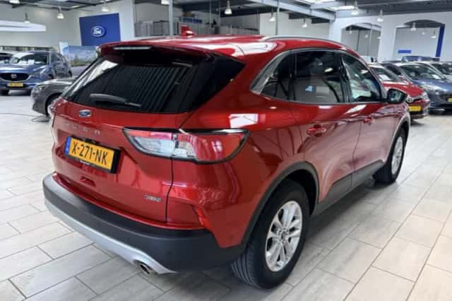 Ford Kuga (2024) thumbnail 5