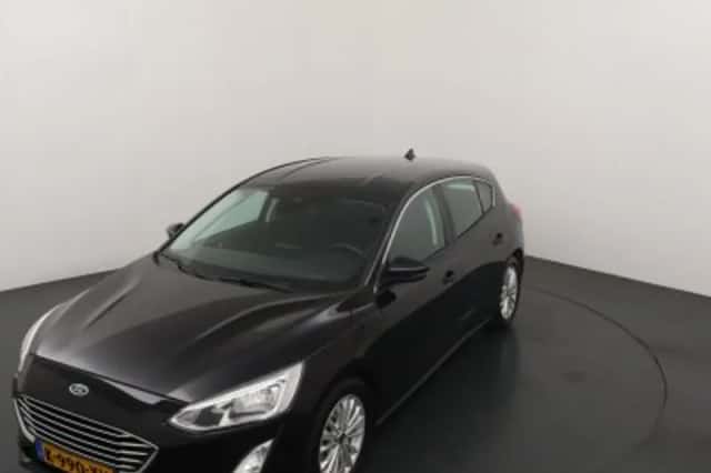 Ford Focus (2019) thumbnail 4
