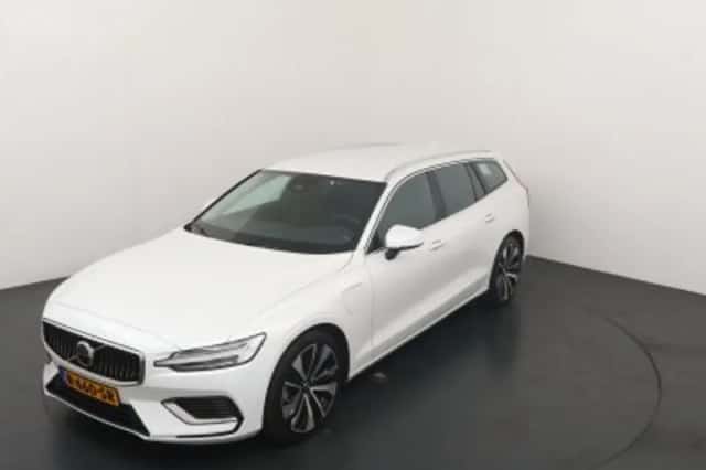 Volvo XC40 (2022) thumbnail 3