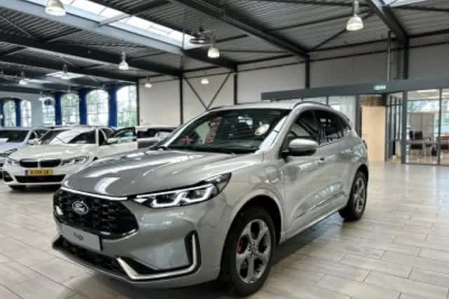 Ford Kuga (2025) thumbnail 1