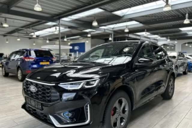 Ford Kuga (2025) thumbnail 3