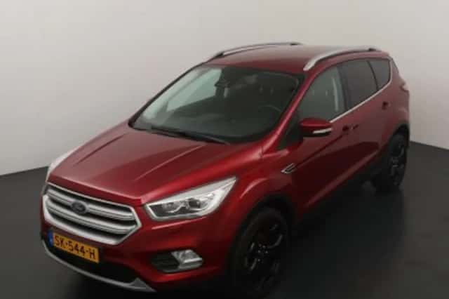 Ford Kuga (2017) thumbnail 1