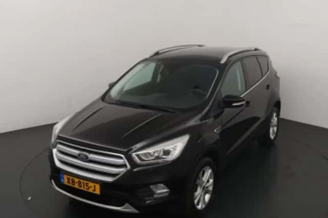 Ford Kuga (2017) thumbnail 2