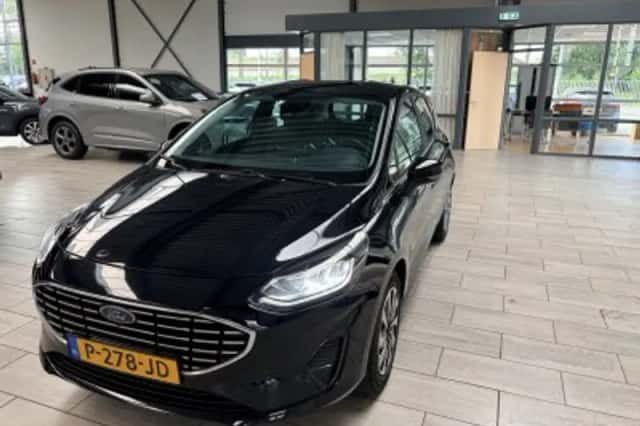 Ford Fiesta (2022) thumbnail 2