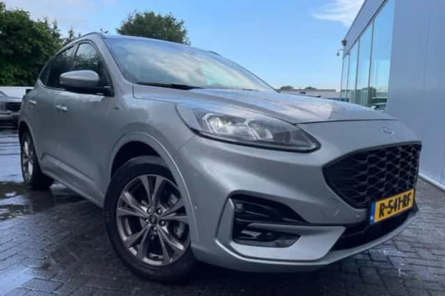 Ford Kuga (2021) thumbnail 3