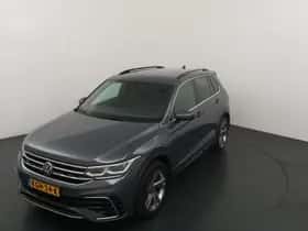 Volkswagen Tiguan (2017) thumbnail 3