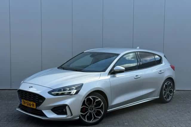 Ford Focus (2018) thumbnail 1
