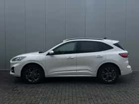 Ford Kuga (2022) thumbnail 2