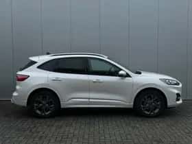 Ford Kuga (2022) thumbnail 3