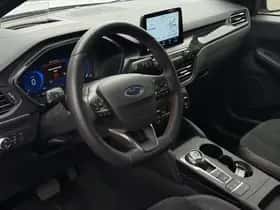 Ford Kuga (2022) thumbnail 5