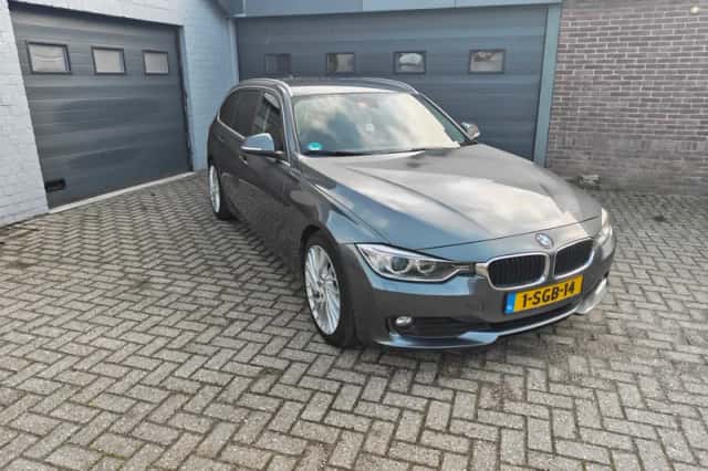 BMW 3-Serie (2013) thumbnail 2