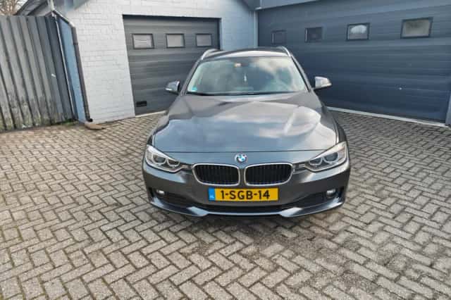 BMW 3-Serie (2013) thumbnail 3