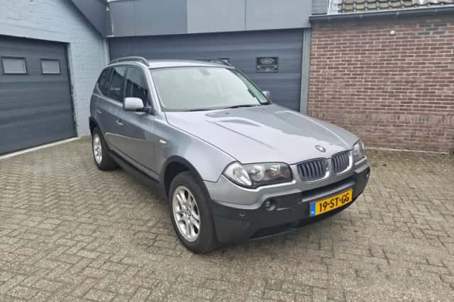 BMW X3 (2006) thumbnail 2